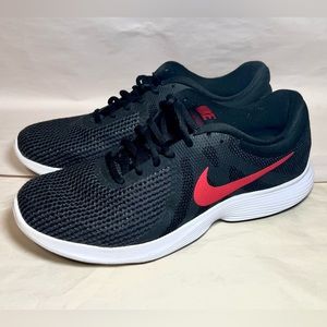 Nike Mens Revolution 4 Running Shoes Black White 908988-011 Lace Up Low Top 9.5